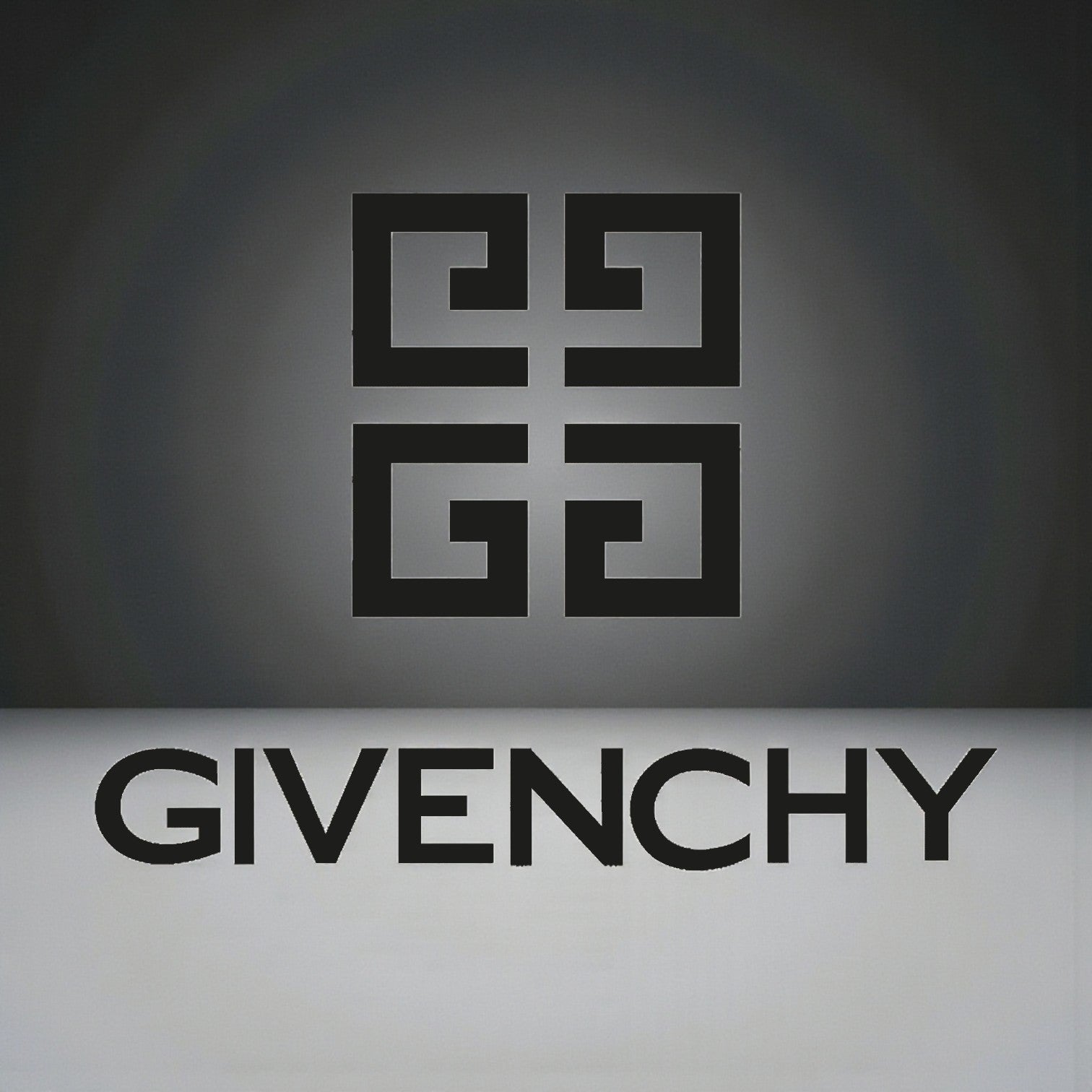 GIVENCHY
