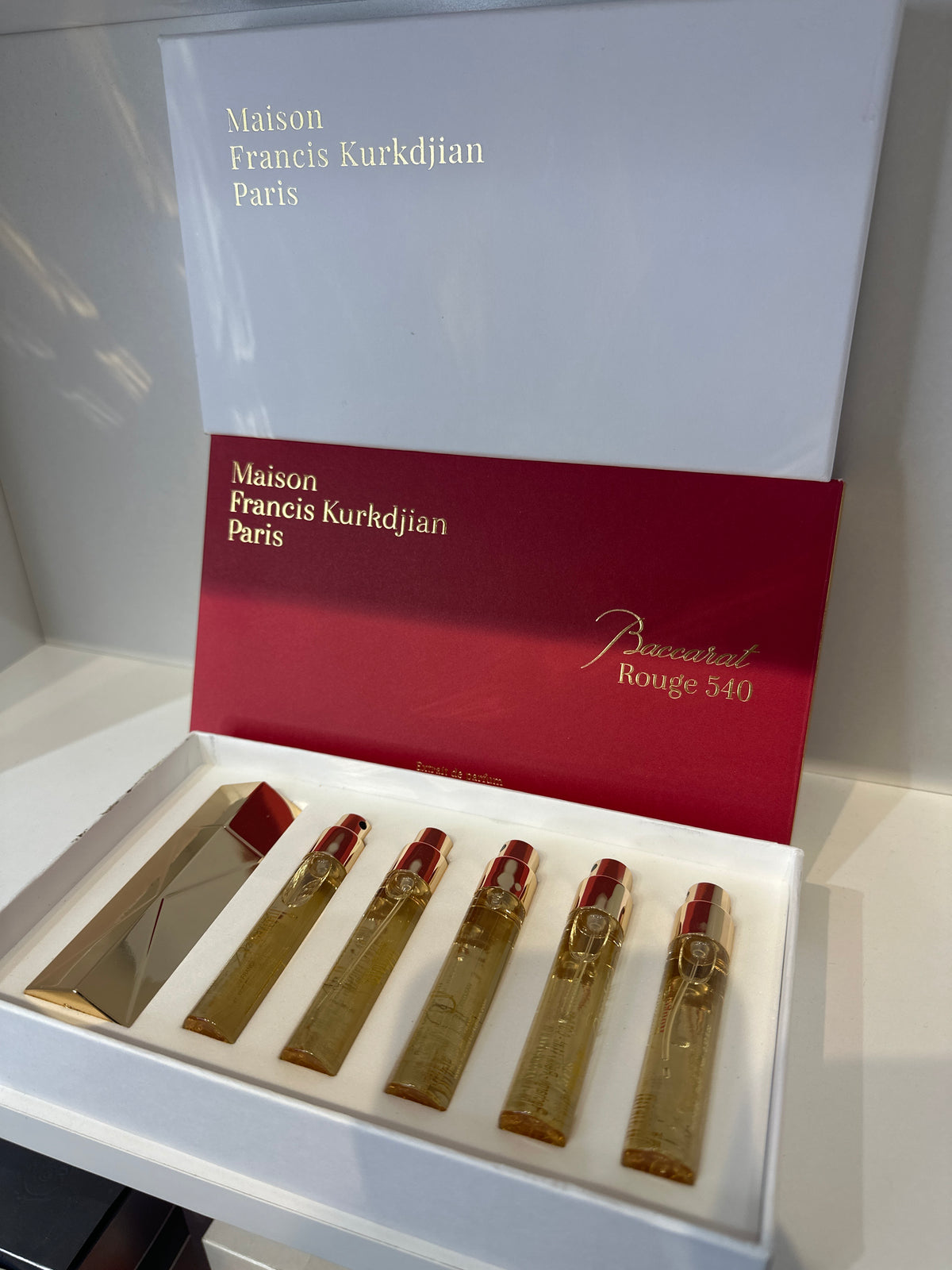 Coffret baccarat rouge kit de voyage 5 x11ml copie remplie avec inspiration